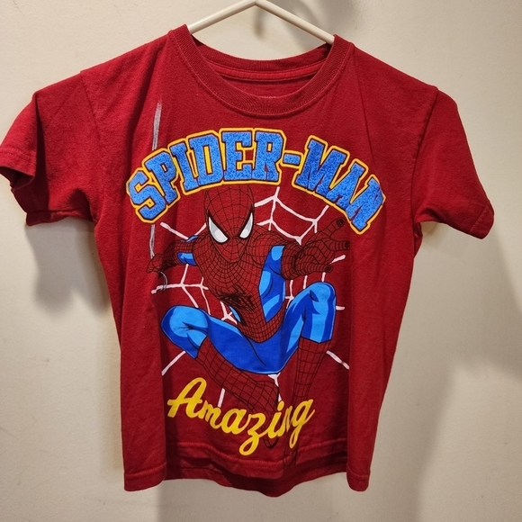 Marvel The Amazing Spiderman red kids short Sleeves t-shirt size 8 - Picture 1 of 7